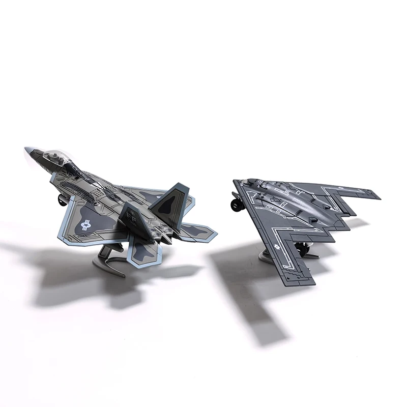Karinės aviacijos konstruktorius: F-22, B-2, F-14 modeliai